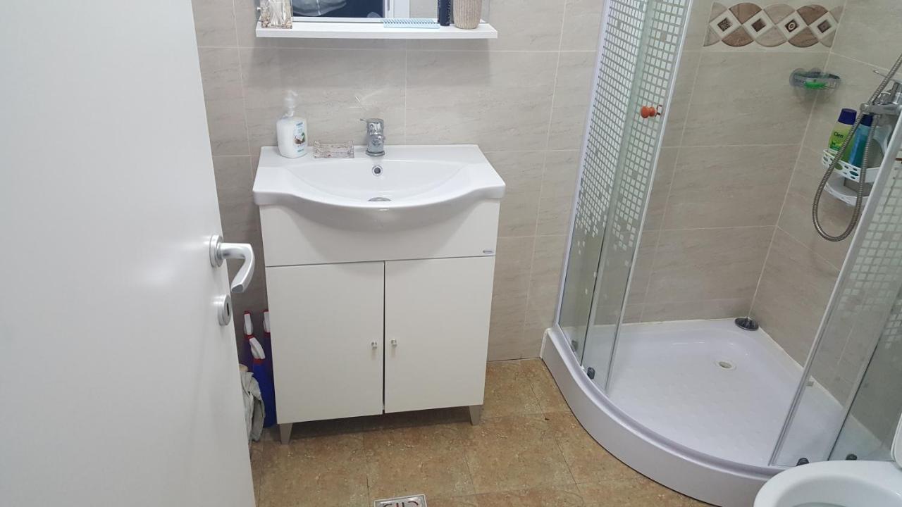 Holiday Rezidence Kazeboo Beach Apartment Năvodari Екстериор снимка